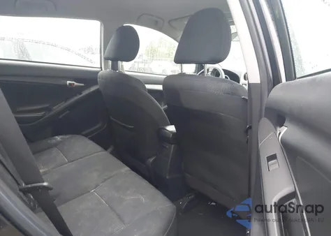 2010 Toyota Matrix из США, поврежденный, VIN 2T1KU4EE6AC197692